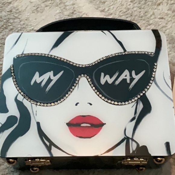 NWT Acrylic Box Clutch Designed by Bags 2 Slay. - Picture 4 of 7